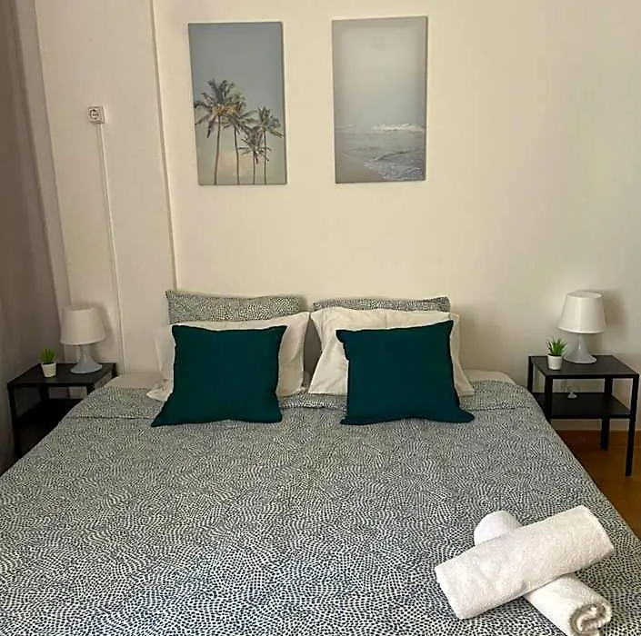 Liberty Hostel Lisbon-1